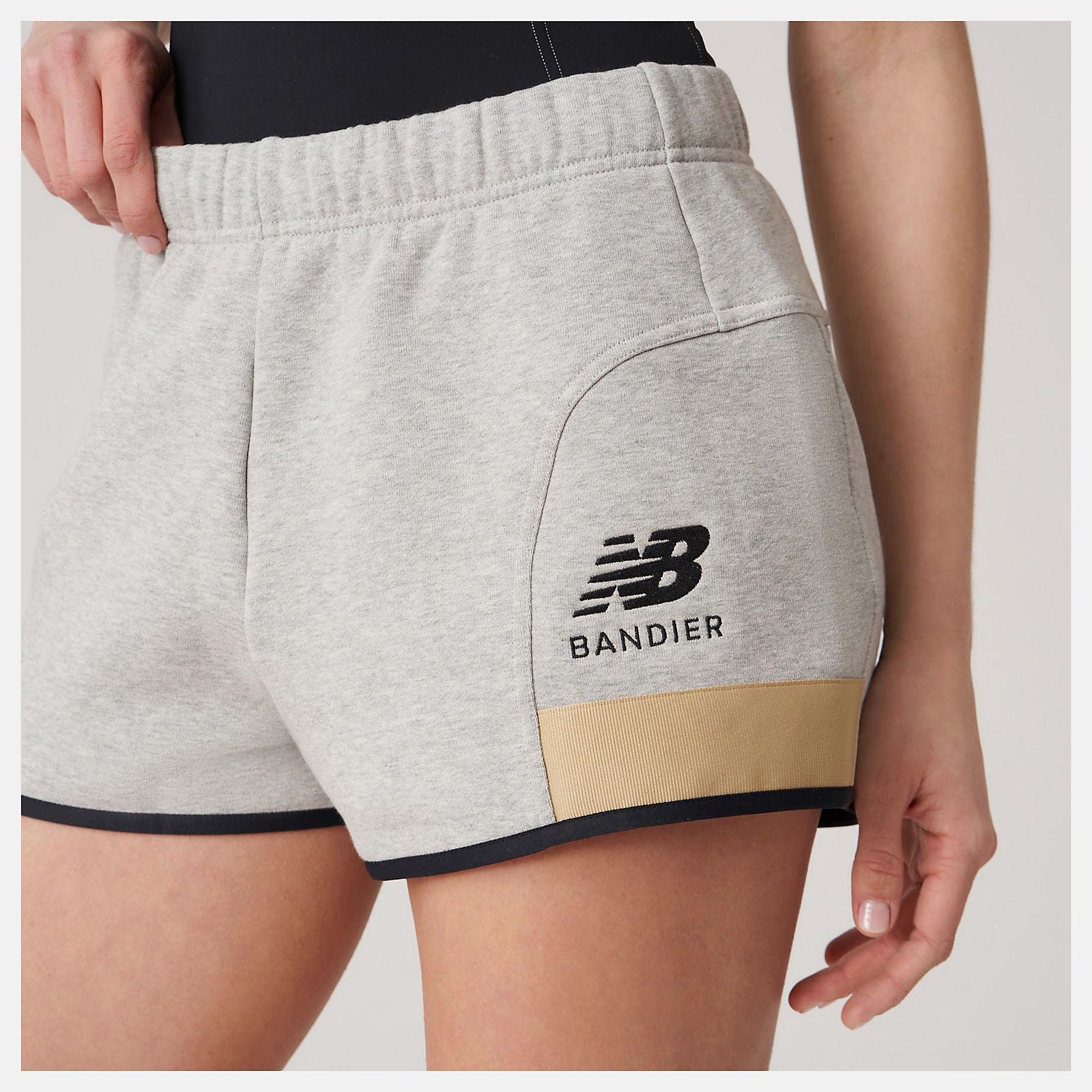 Bandier Fleece Short / New Balance Women