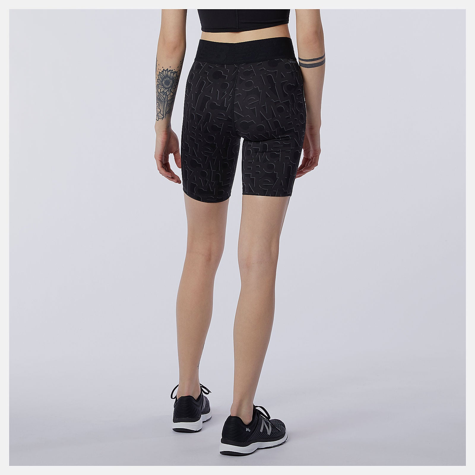 Relentless Printed Fitted Short / New Balance Women