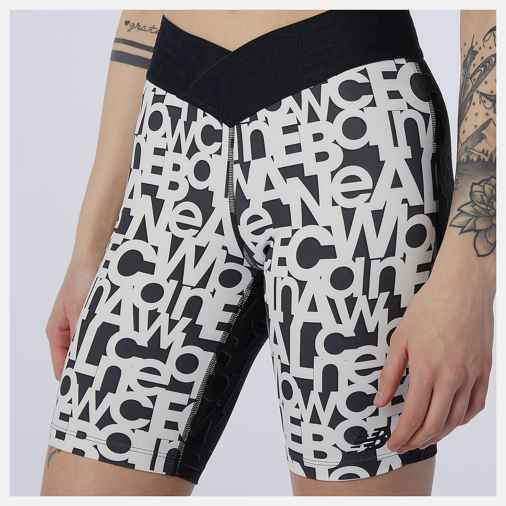 Relentless Printed Fitted Short / New Balance Women