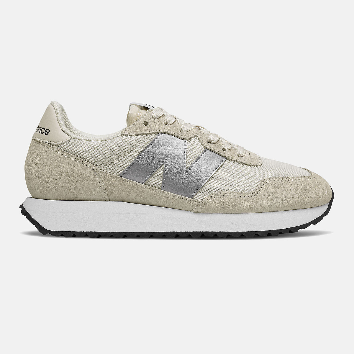 237 / New Balance Women