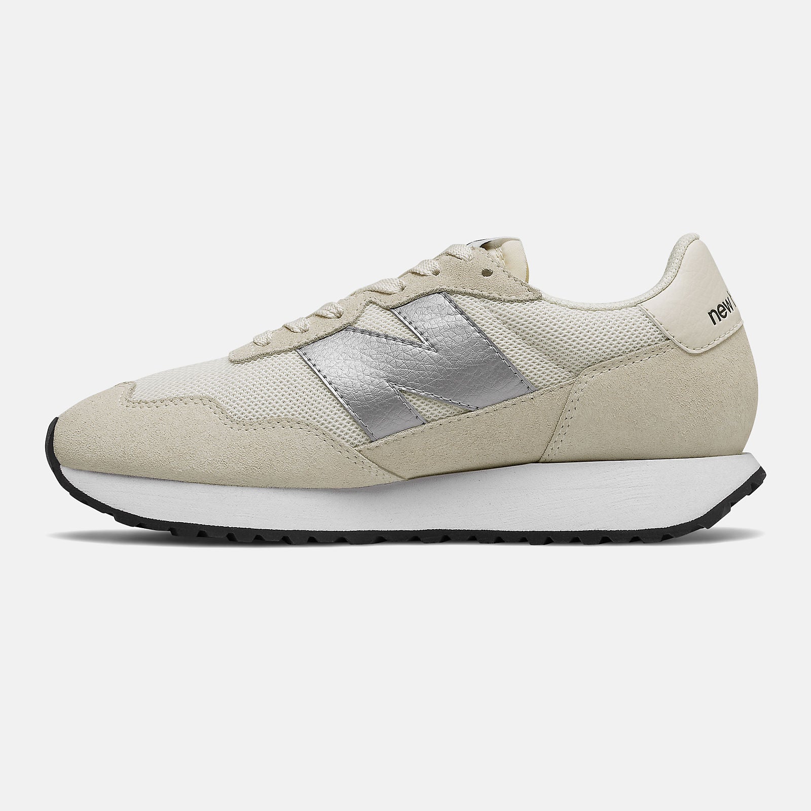 237 / New Balance Women