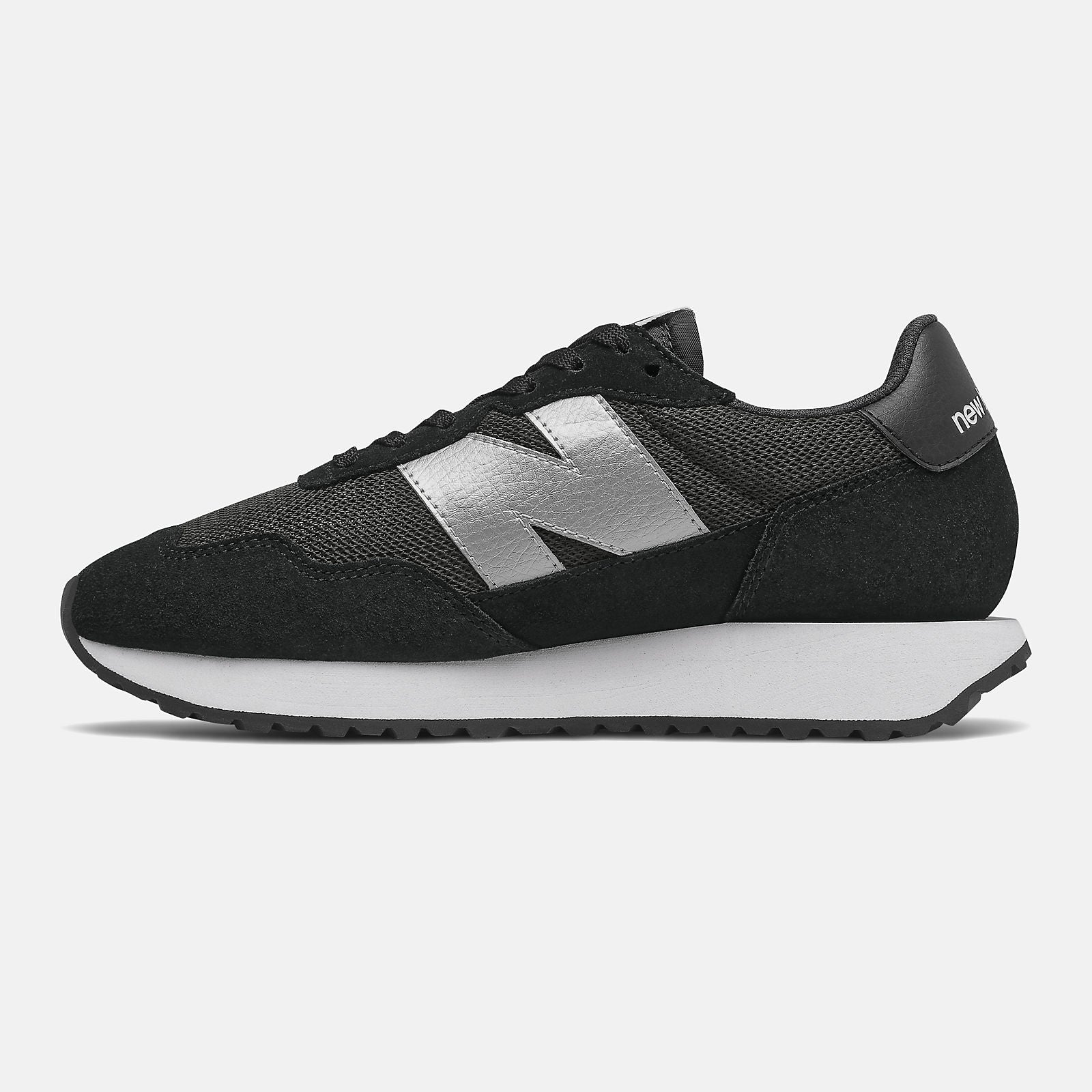 237 / New Balance Women