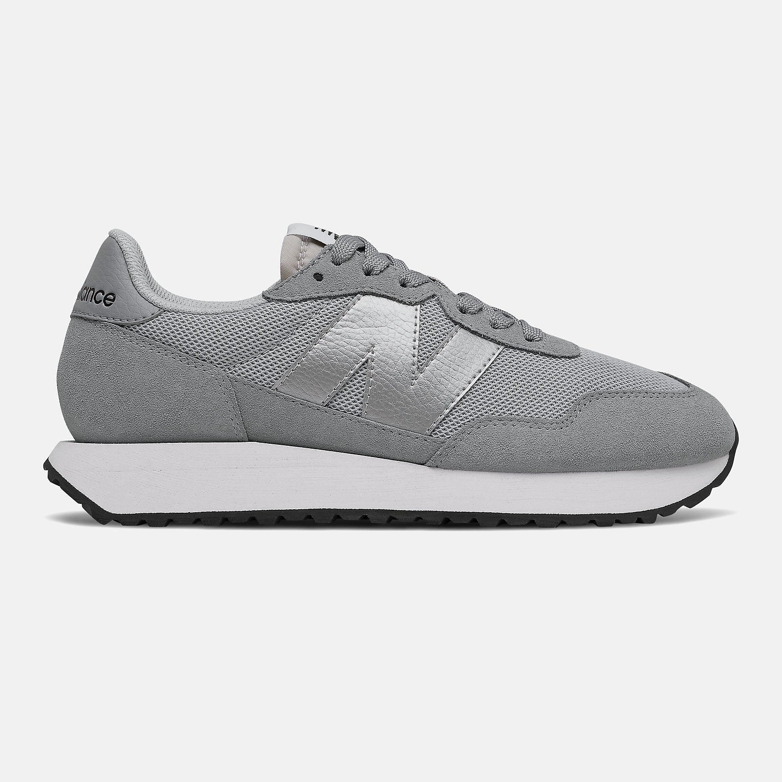 237 / New Balance Women