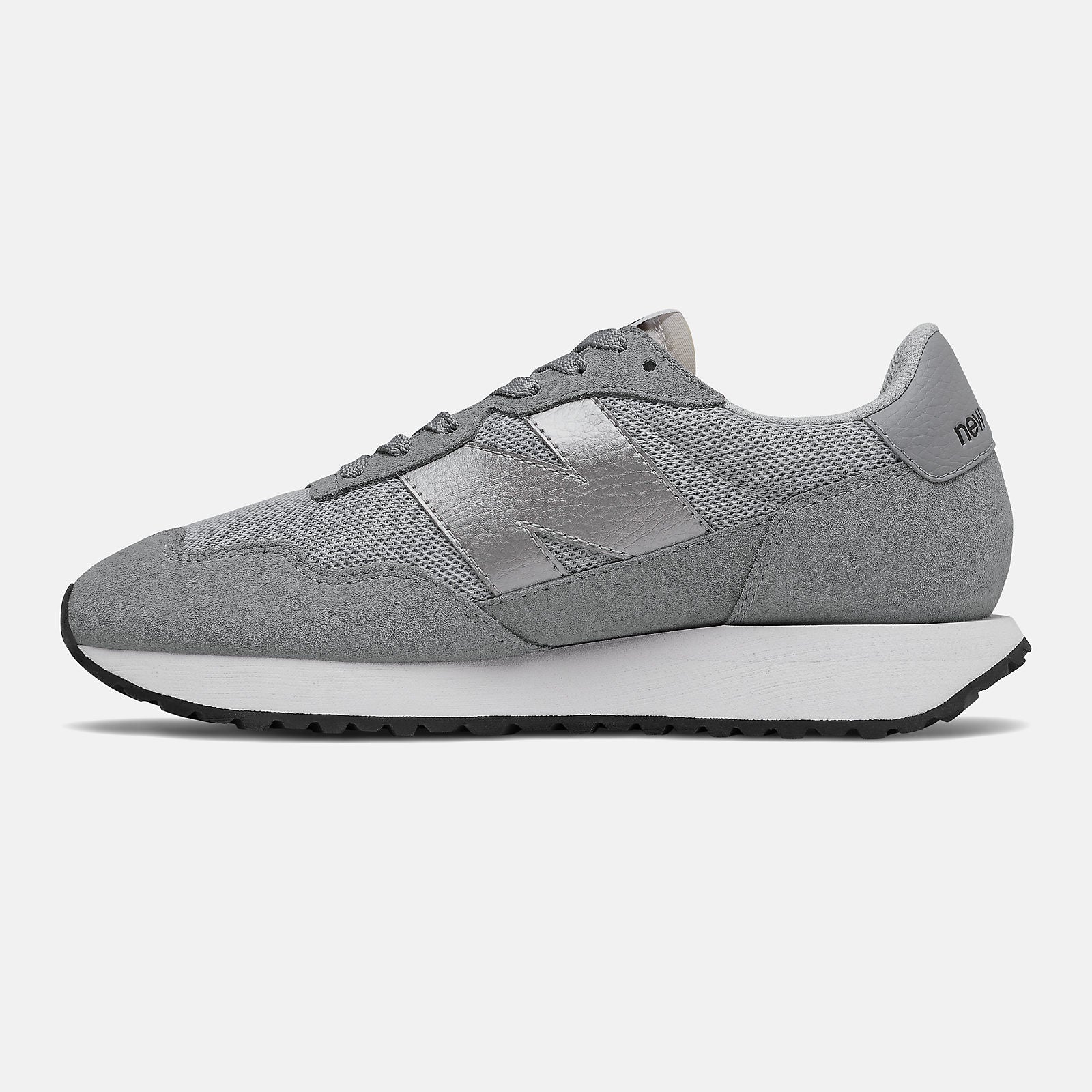 237 / New Balance Women