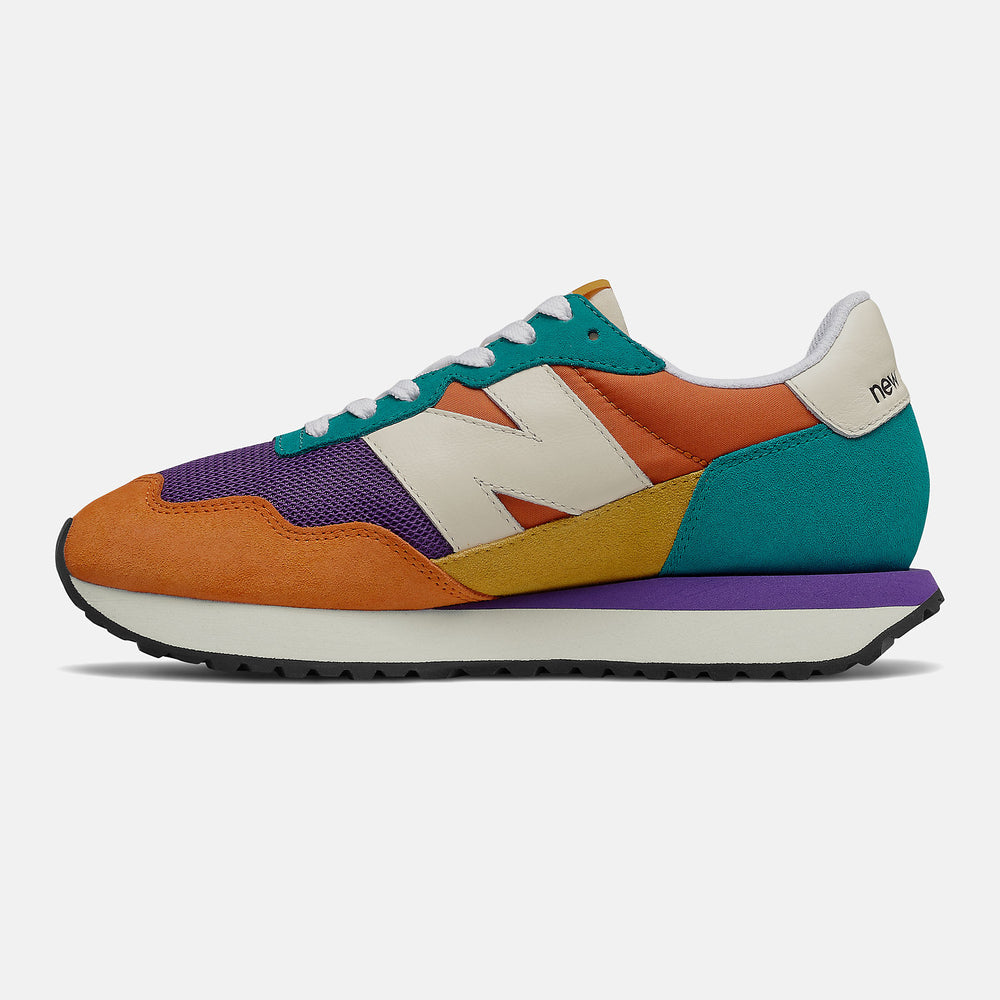 237 / New Balance Women
