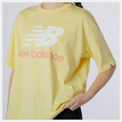 NB Essentials Stacked Logo Tee / New Balance Women