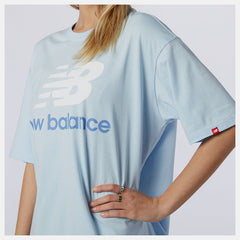 NB Essentials Stacked Logo Tee / New Balance Women