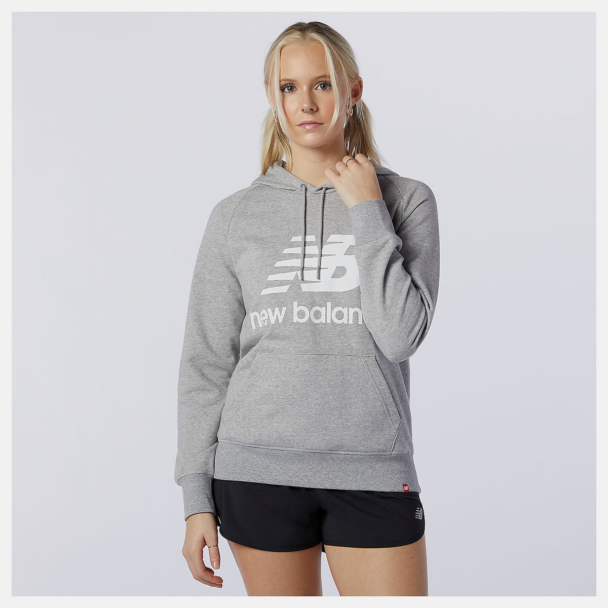 NB Essentials Pullover Hoodie / New Balance Women