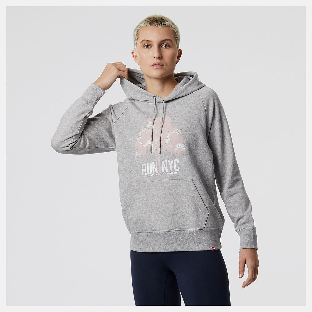 NYC Marathon Essentials Pullover Hoodie / New Balance Women
