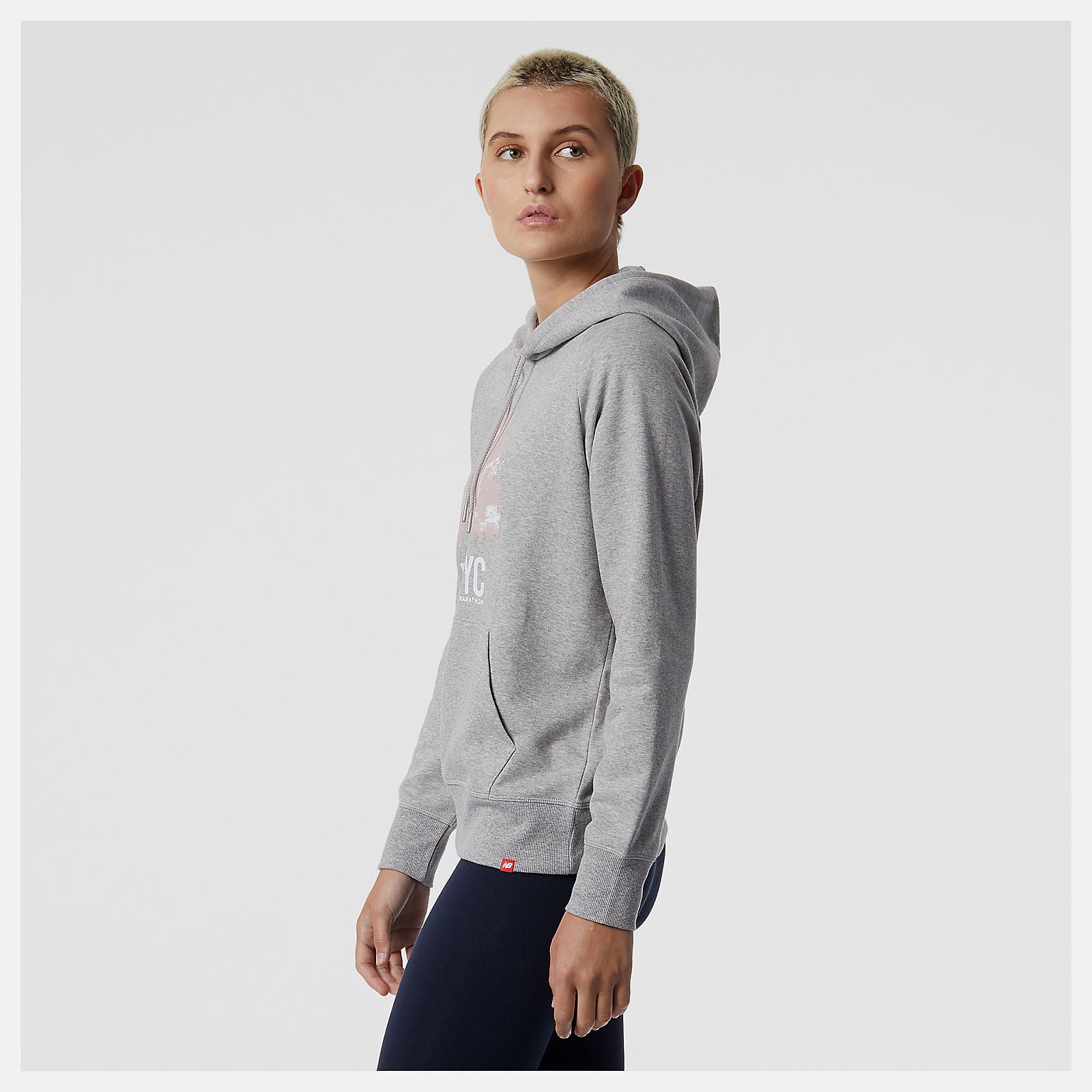 NYC Marathon Essentials Pullover Hoodie / New Balance Women