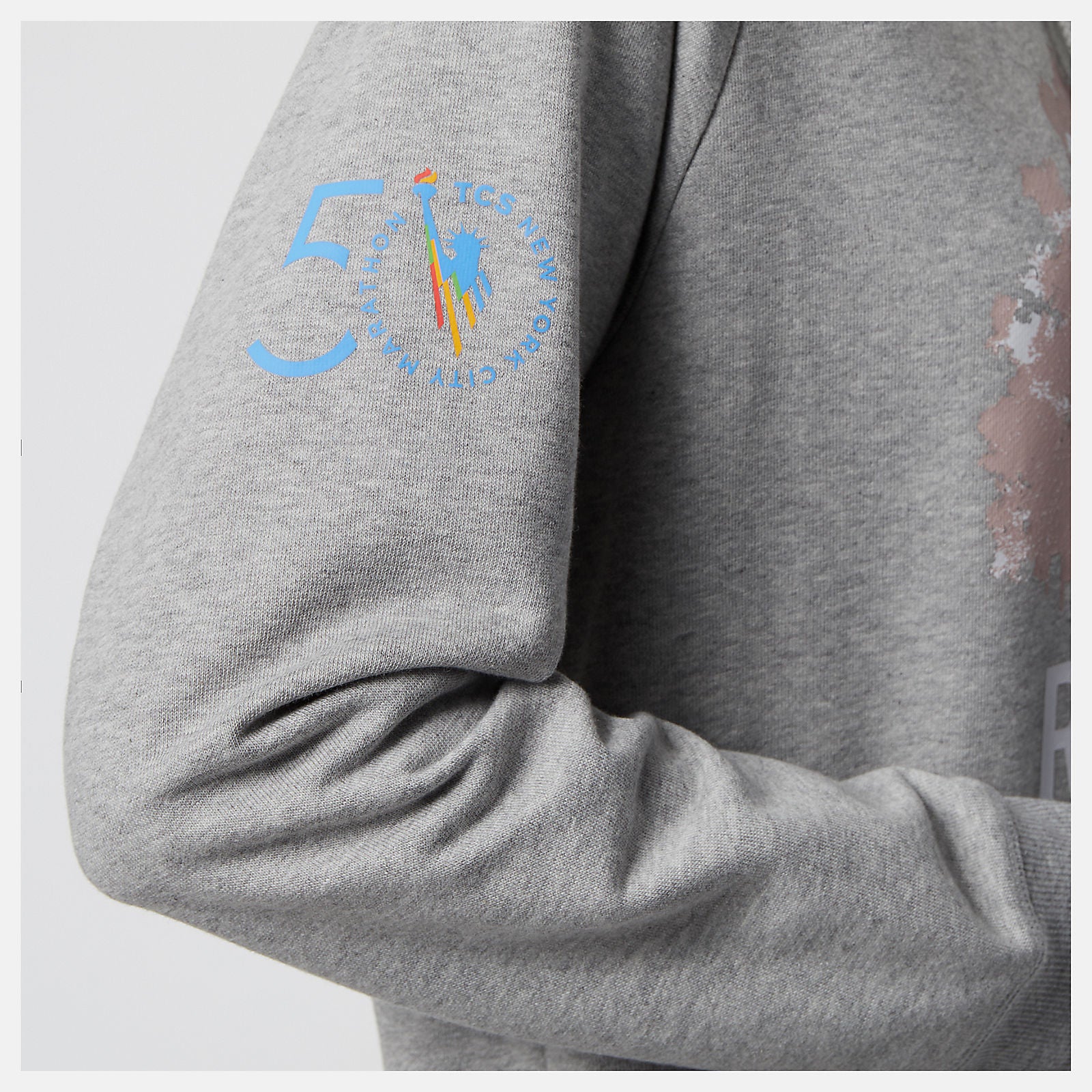 NYC Marathon Essentials Pullover Hoodie / New Balance Women
