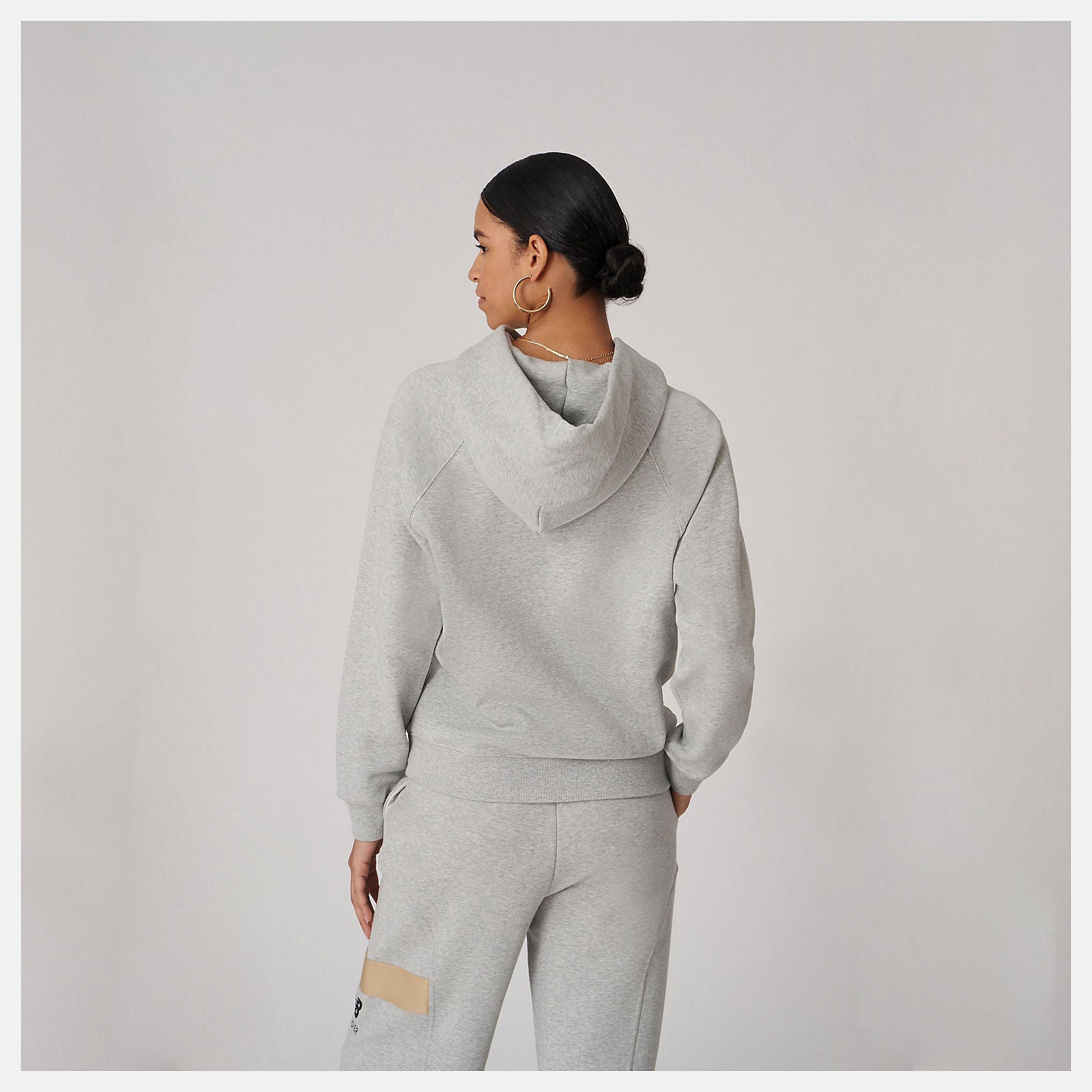Bandier Fleece Hoodie / New Balance Women