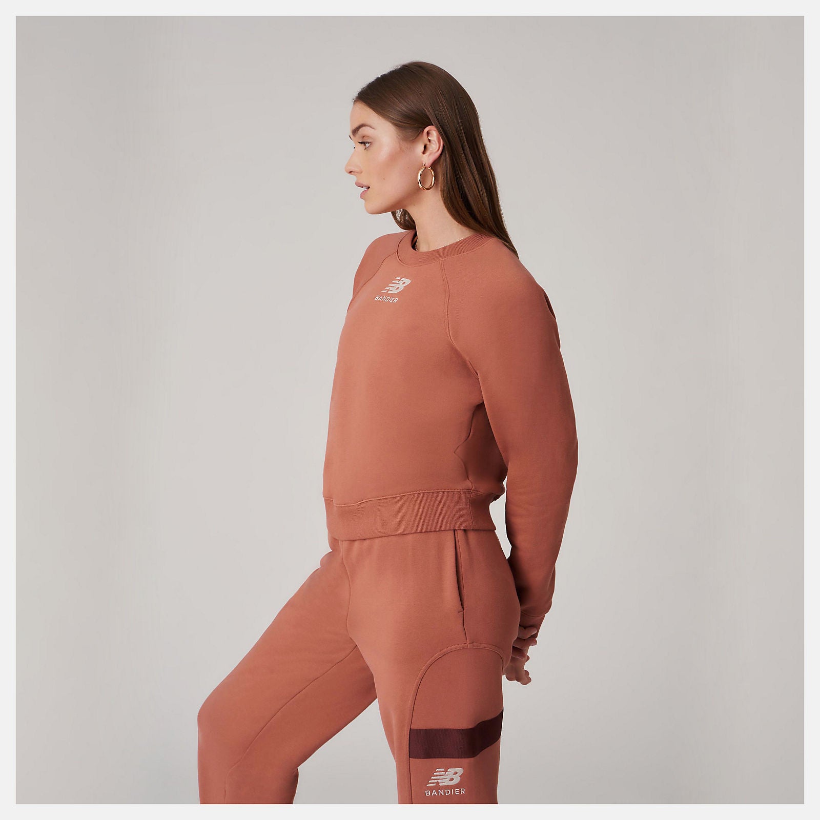 Bandier Fleece Crew / New Balance Women