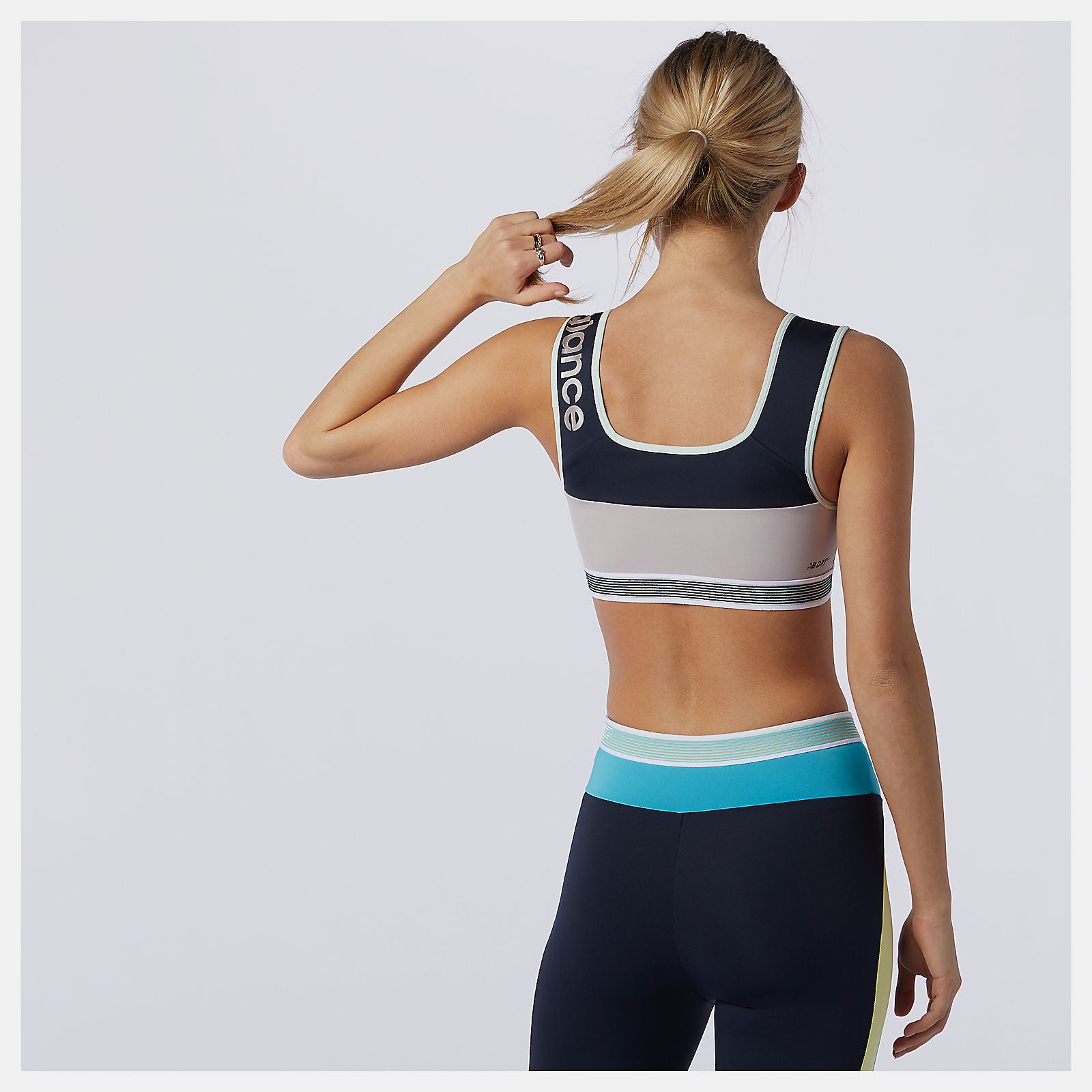 Achiever Remix Crop Top / New Balance Women