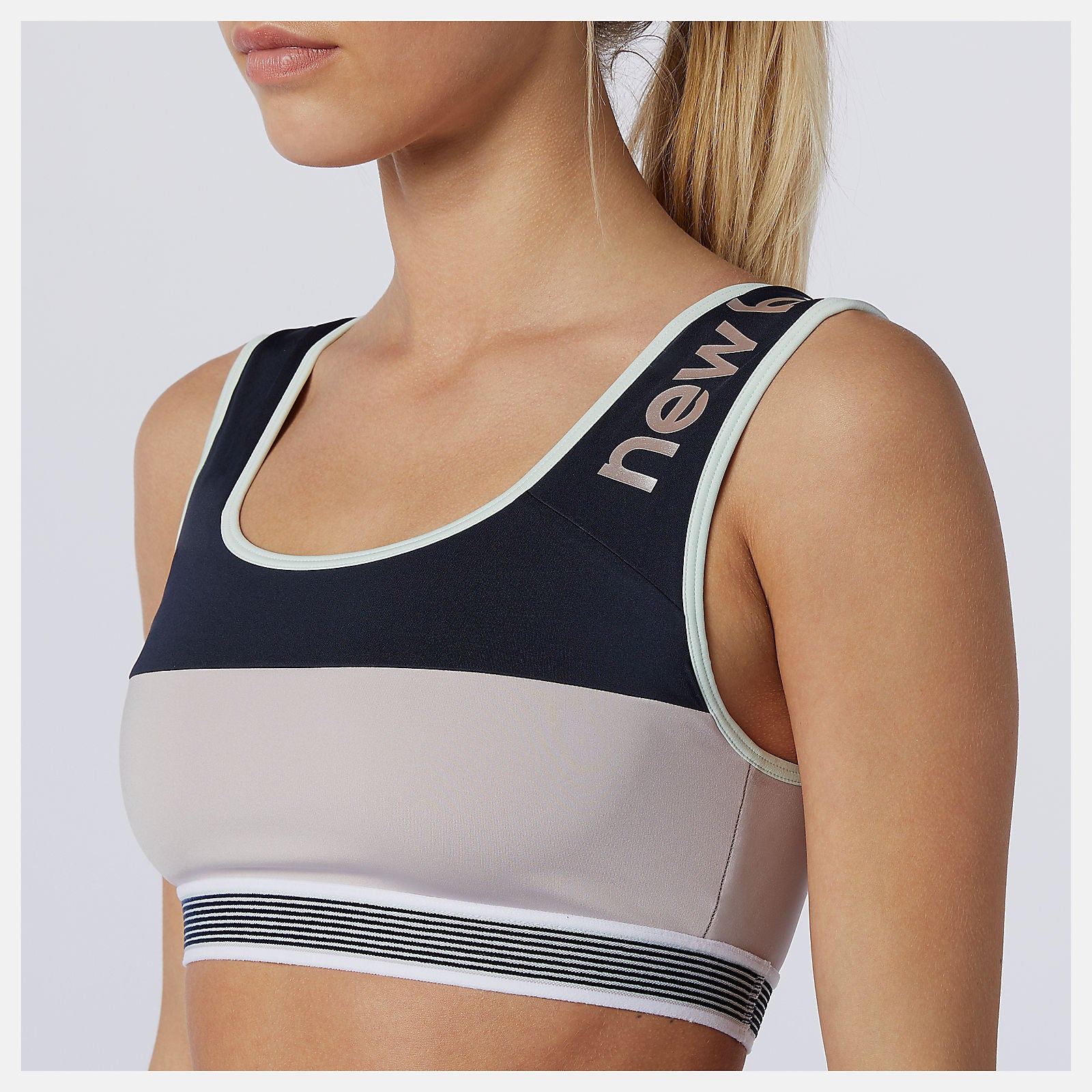 Achiever Remix Crop Top / New Balance Women