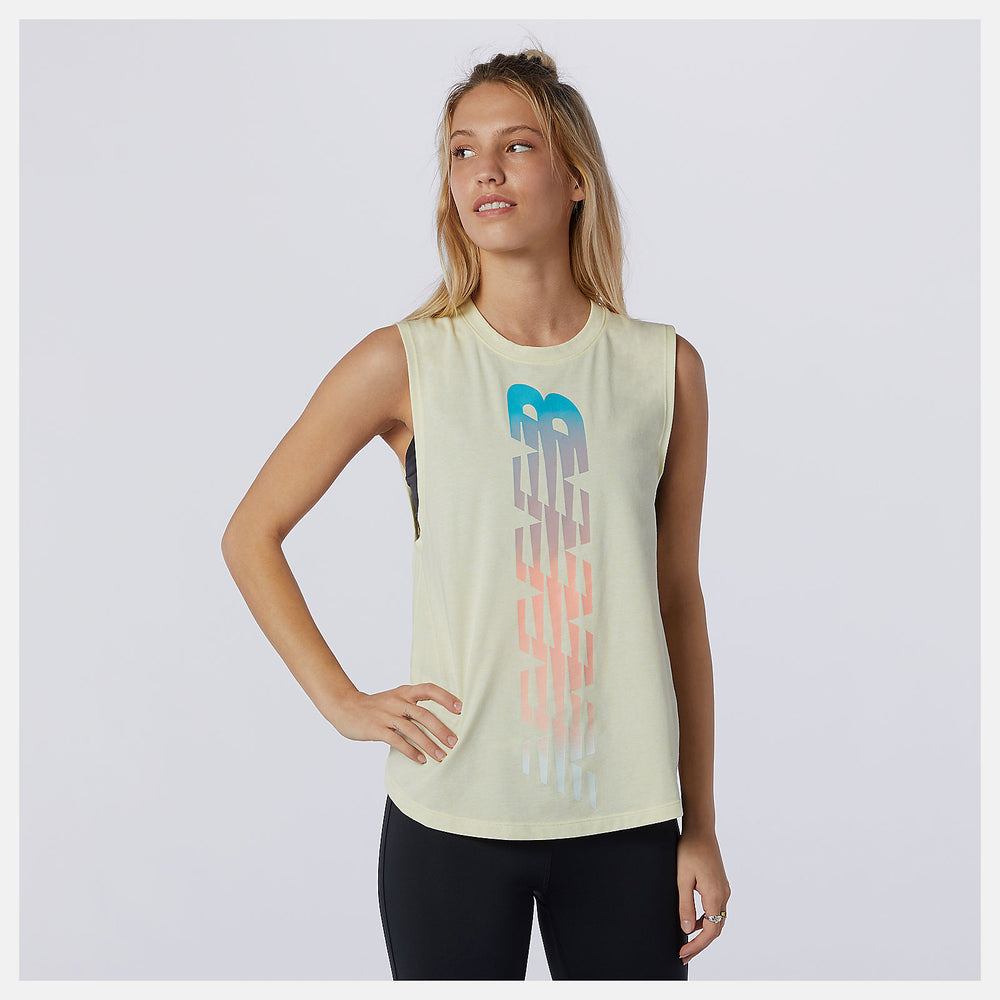 Relentless Cinched Back Graphic Tank / New Balance Women