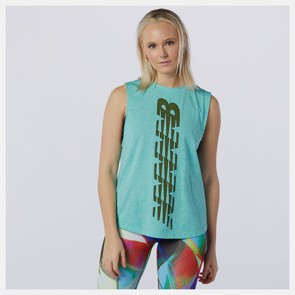 Relentless Cinched Back Graphic Tank / New Balance Women