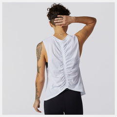 Relentless Cinched Back Graphic Tank / New Balance Women
