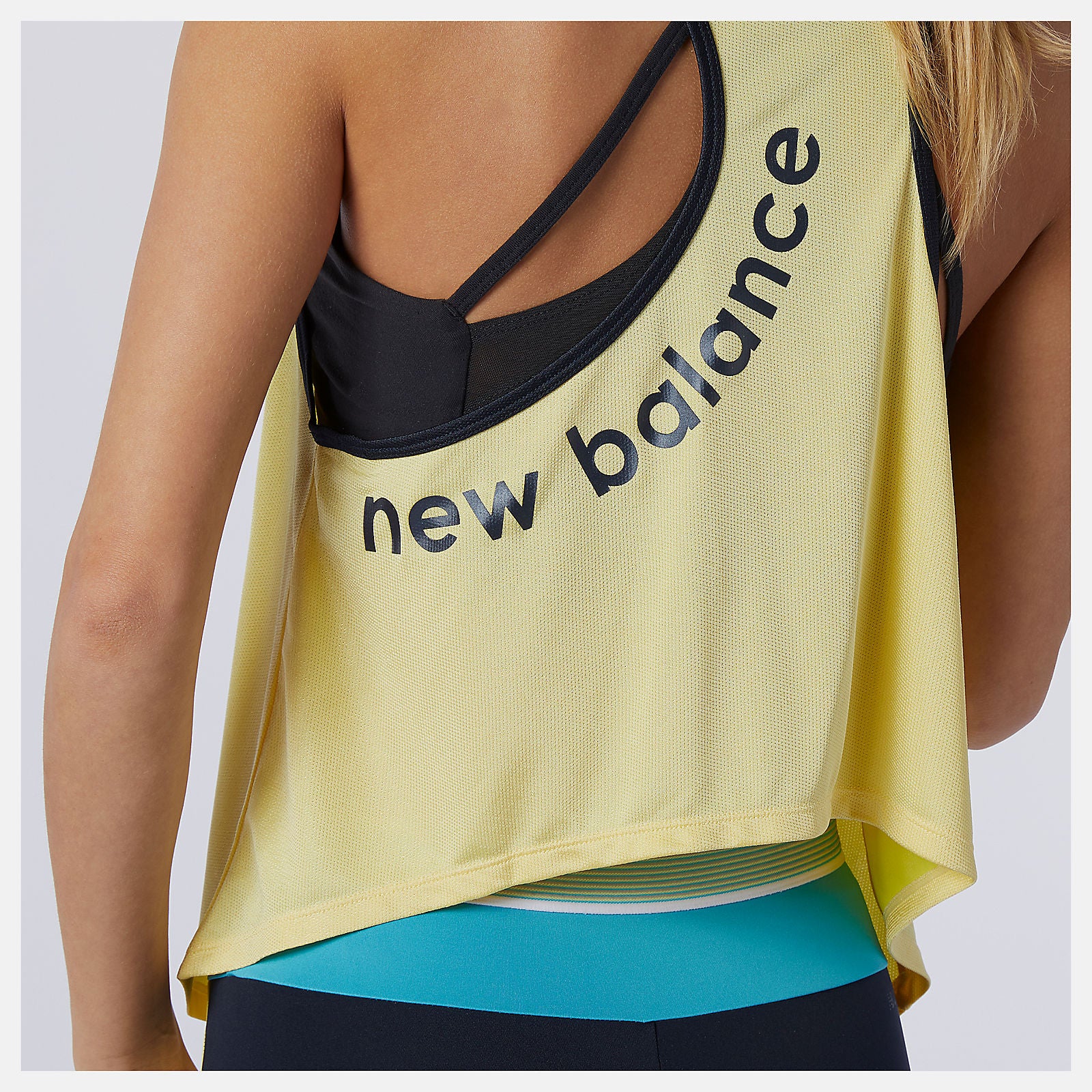 Achiever Mesh Tank / New Balance Women
