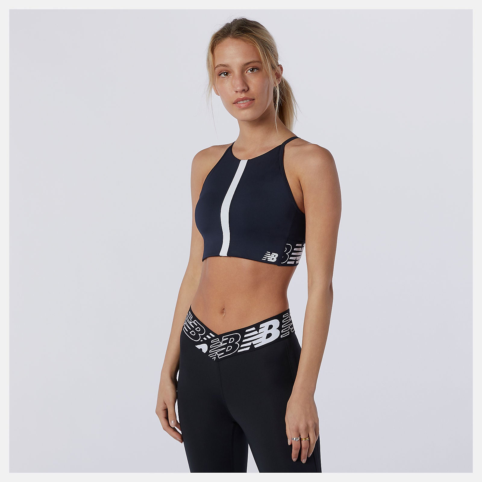 Relentless Crop Top / New Balance Women
