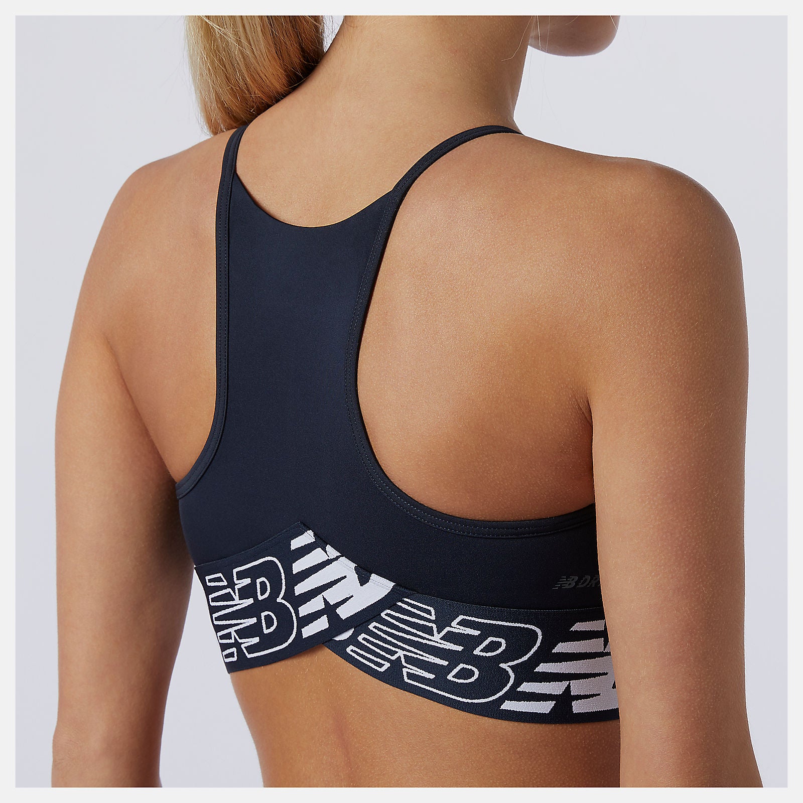 Relentless Crop Top / New Balance Women