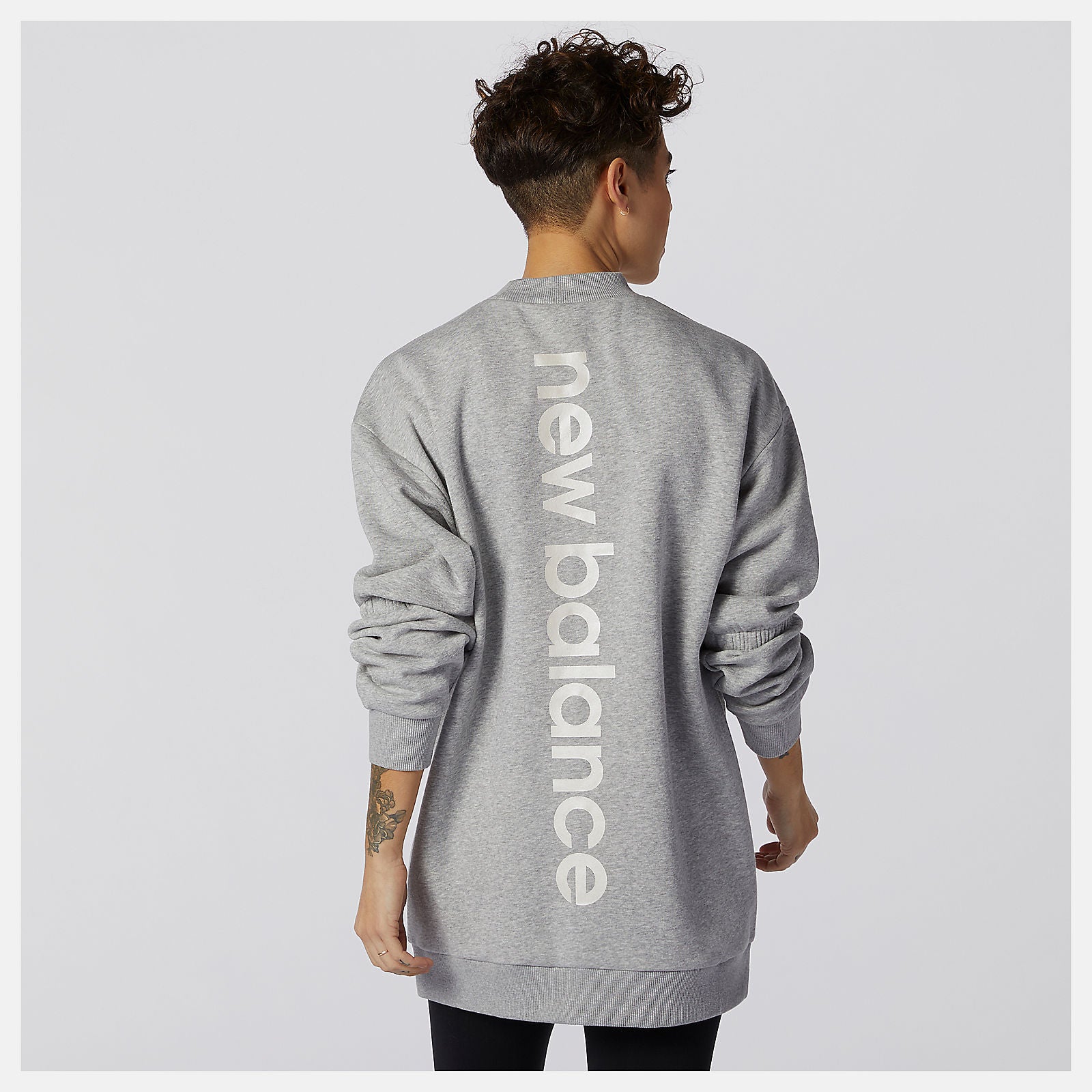 Achiever Crew Sweatshirt / New Balance Women