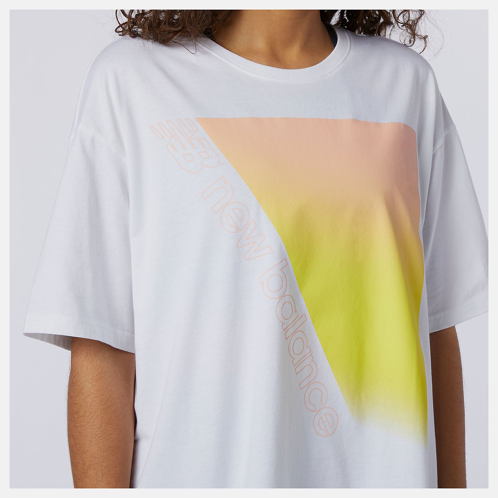 Sport Style Optiks Gradient Graphic Tee / New Balance Women