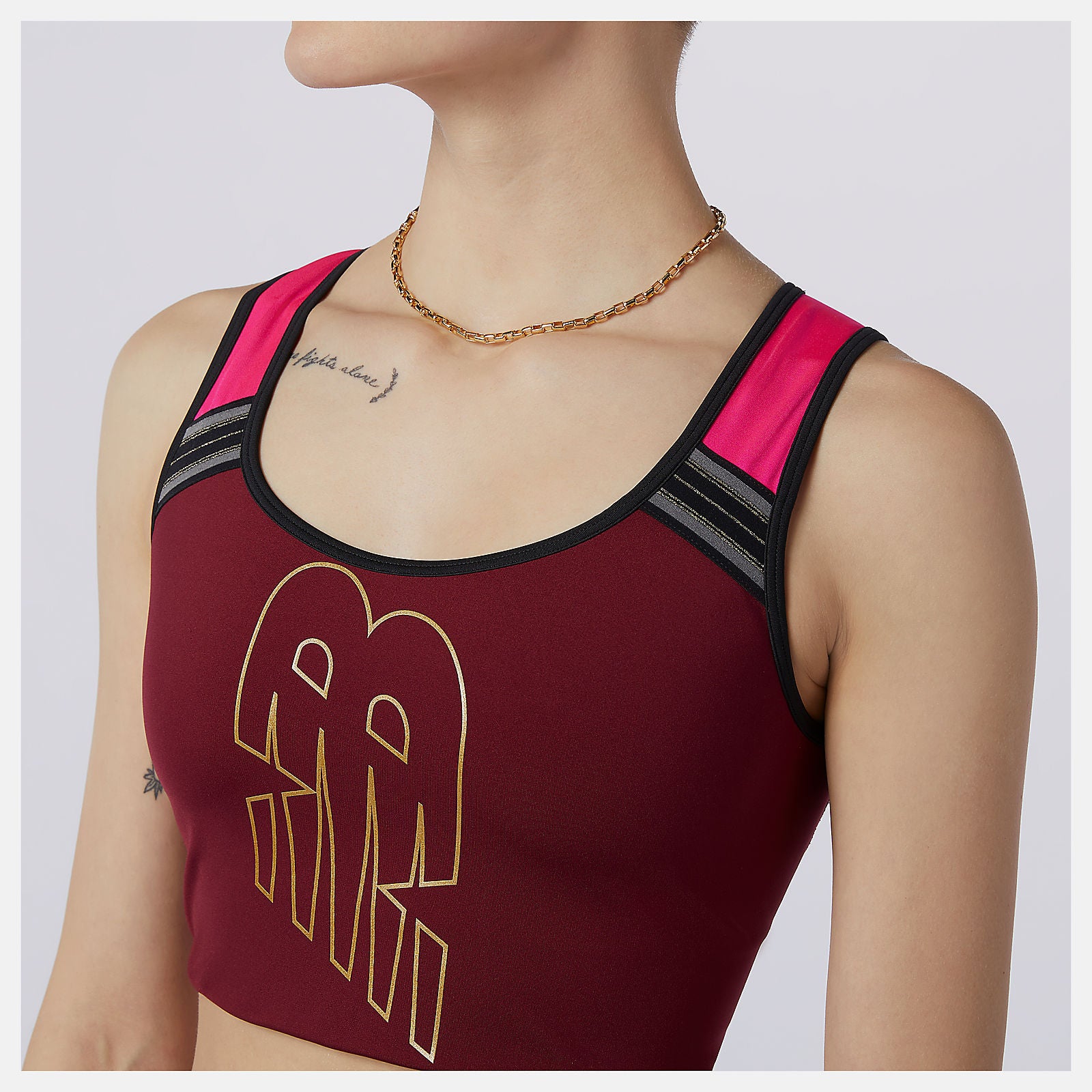 Achiever Crop Top / New Balance Women
