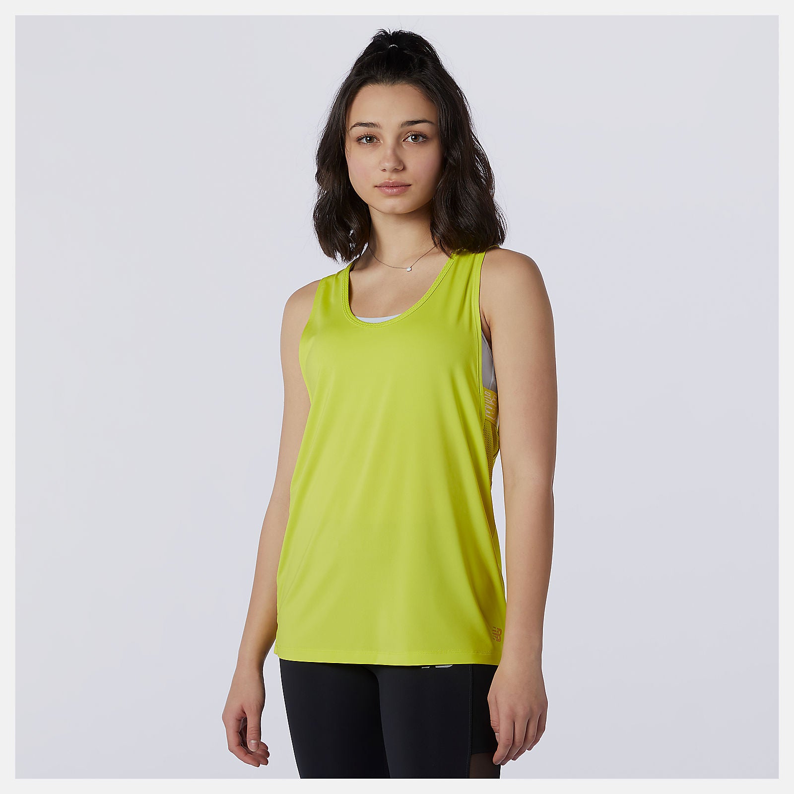 Relentless Sweat Tank / New Balance Women