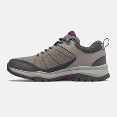 1201 / New Balance Women