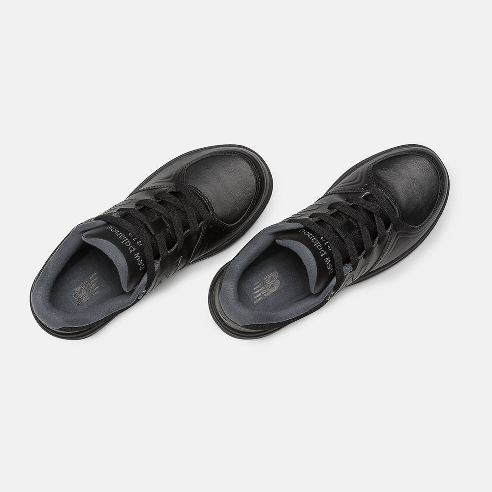 813 / New Balance Women