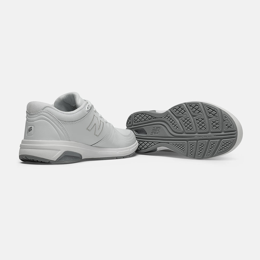 813 / New Balance Women